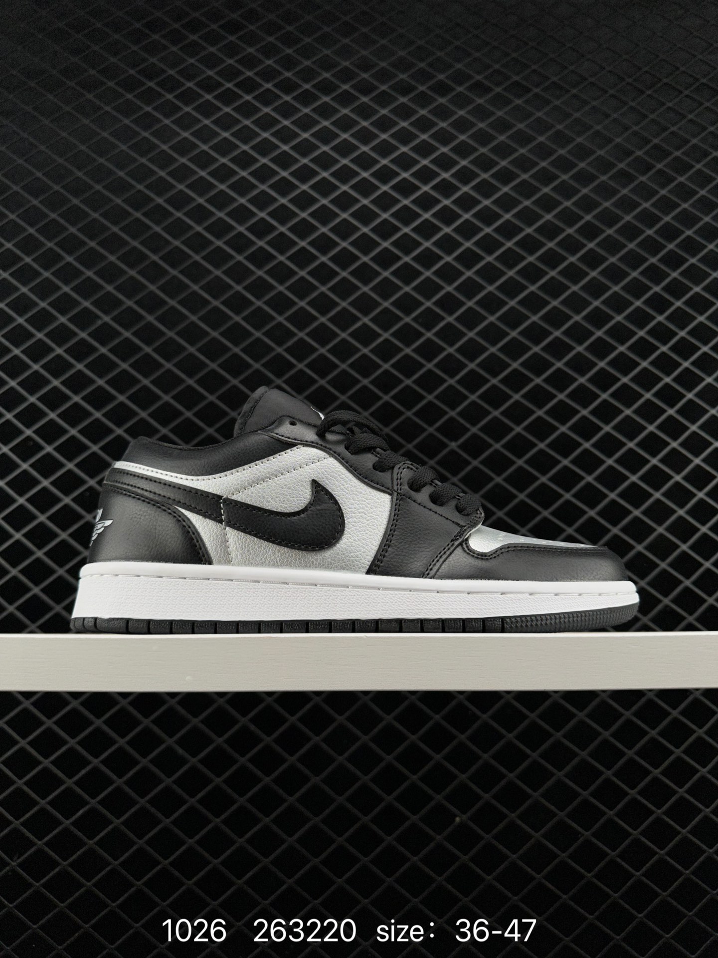 Air Jordan 1 Low “Silver Toe”